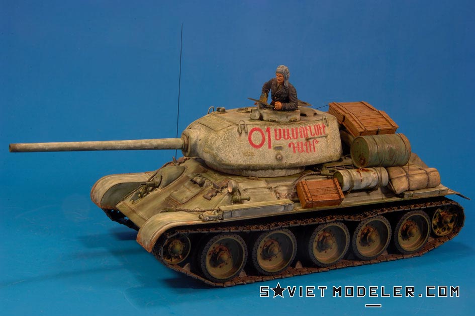 TANQUE T-34-85 D5T